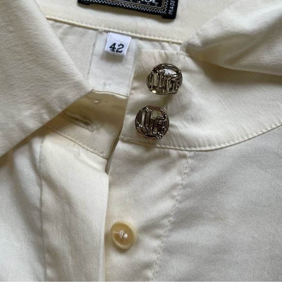 Vintage Gianni Versace cream blouse - Picture 7 of 11